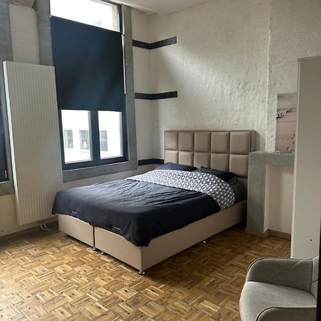 Place To Stay In Antwerp City מראה חיצוני תמונה