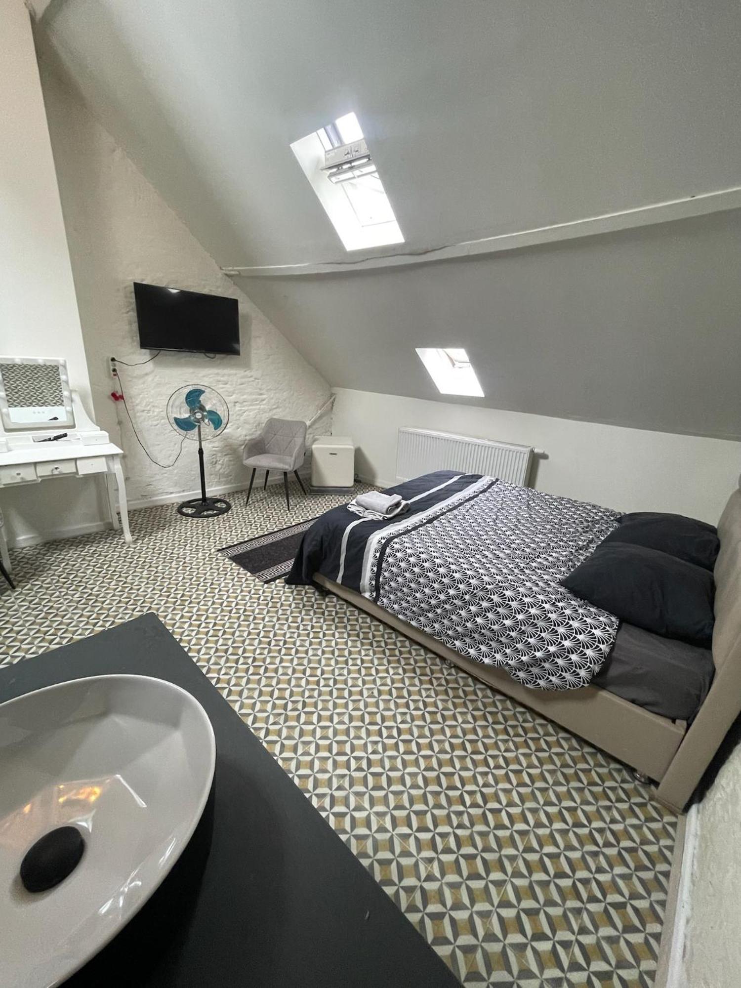 Place To Stay In Antwerp City מראה חיצוני תמונה